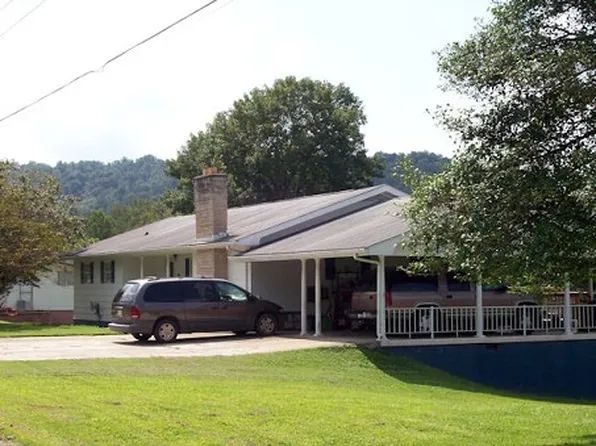 329 Vanhorn Dr, Glenville, WV 26351