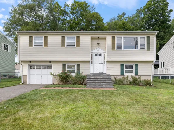 21 Farmingdale Dr, Parsippany, NJ 07054