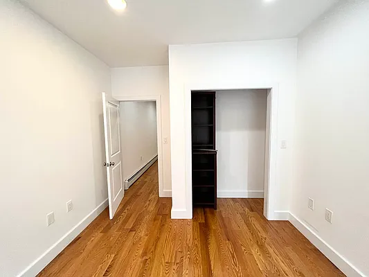 Rented by EastMount Realty LLC | media 21