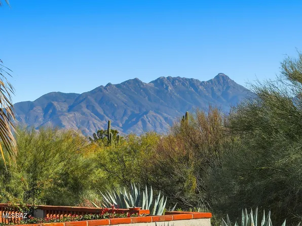 681 W Camino Del Poso, Green Valley, AZ 85614