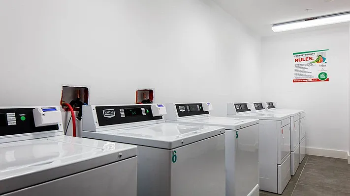 Rented by Nooklyn NYC LLC | media 49