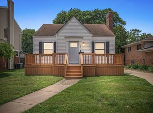 22420 Pointe Dr, Saint Clair Shores, MI