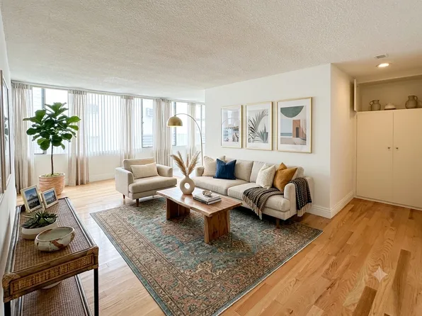 222 Washington Ave #17, Santa Monica, CA 90403