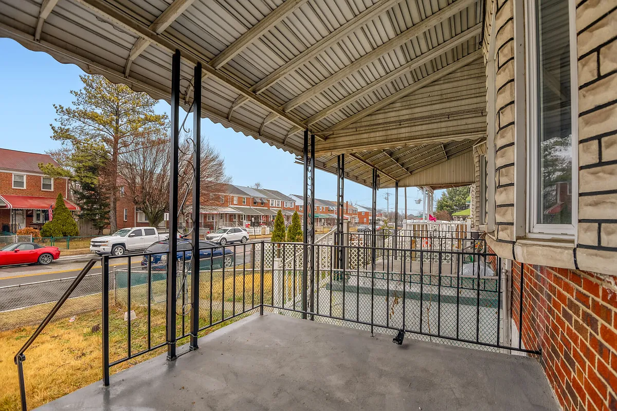 Building Photo - 8413 Kavanagh Rd #1
