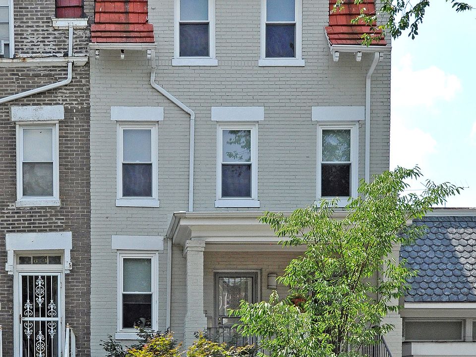 2nd image of 640 Rock Creek Church Rd NW APT B