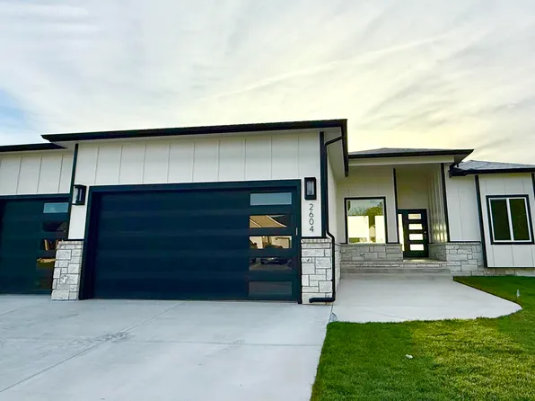 2604 S Clear Creek Cir, Wichita, KS 67230