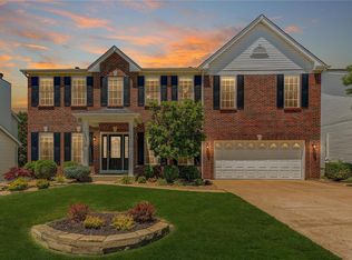 1533 Thornridge Ct, Ballwin, MO 63021