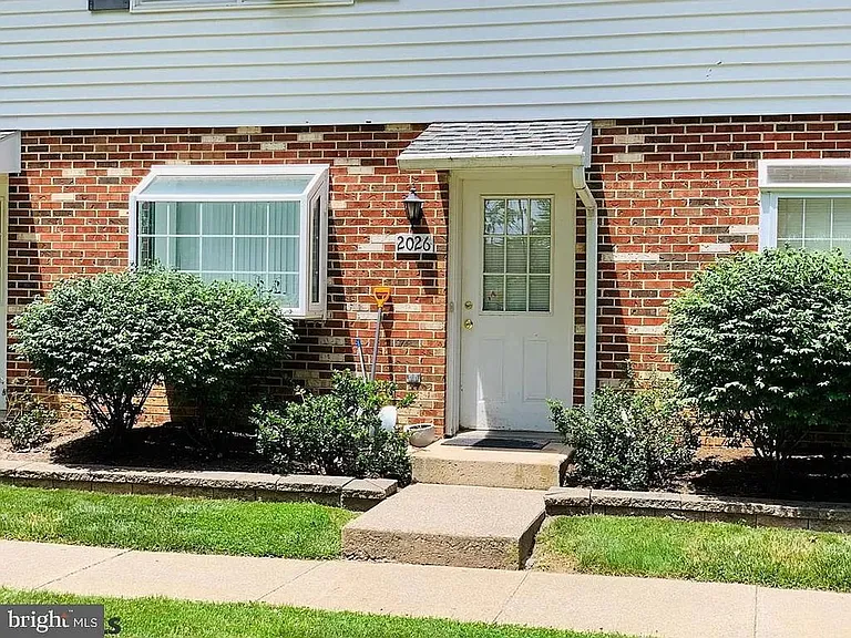 2026 Mary Ellen Ln — Photo 1