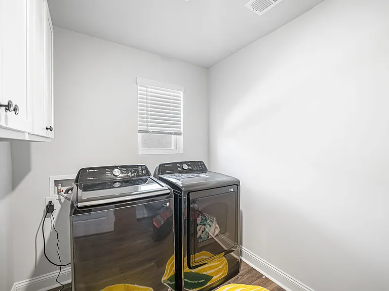 246 Bluff View Ln — Photo 37