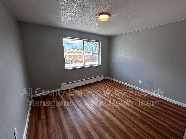1720 Chester St #3 — Photo 4