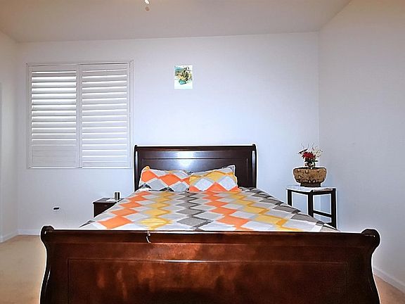 5th image of 2515 Taft Ave