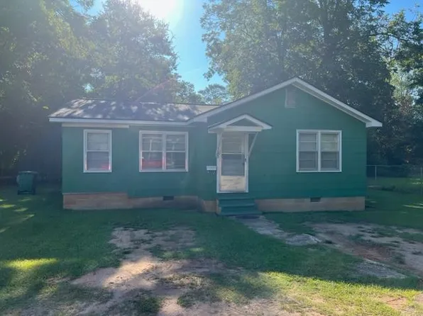 260 Grey St NE, Dawson, GA 39842