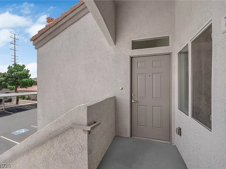 700 Carnegie St #724 — Photo 21