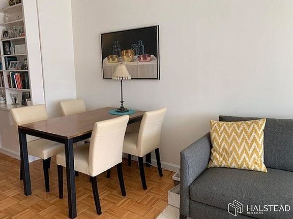 5th image of 224 E 60th St APT 12K