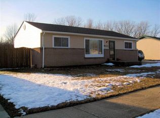 26482 Willow Cv, Woodhaven, MI 48183