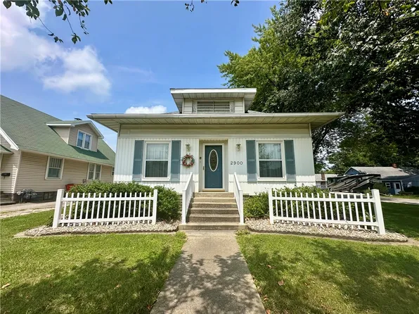 2900 Dewitt Ave, Mattoon, IL 61938