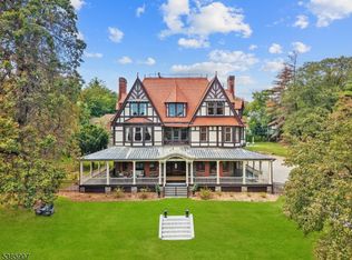 30 N Mountain Ave, Montclair, NJ 07042