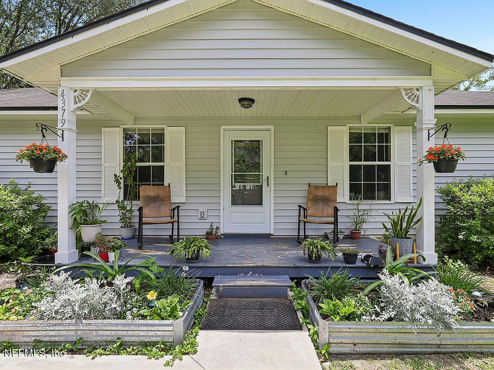 1st image of 4379 TARRAGON Avenue