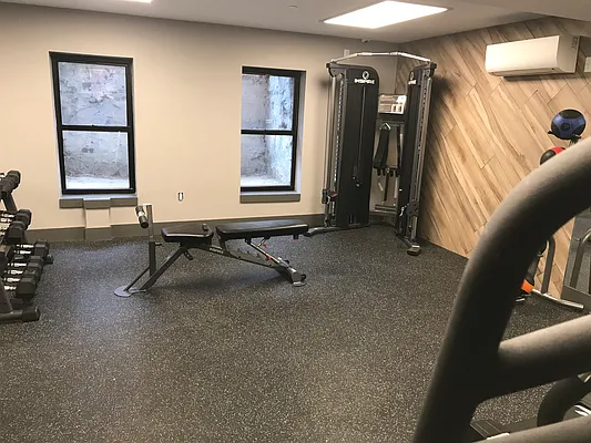 Rented by Tapiro Realty | media 14