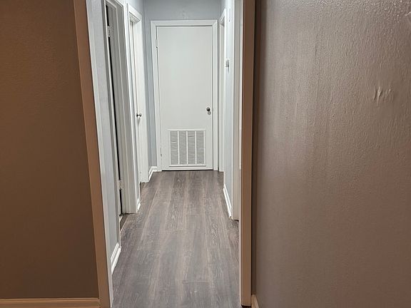 5th image of 1305 E Huisache Ave