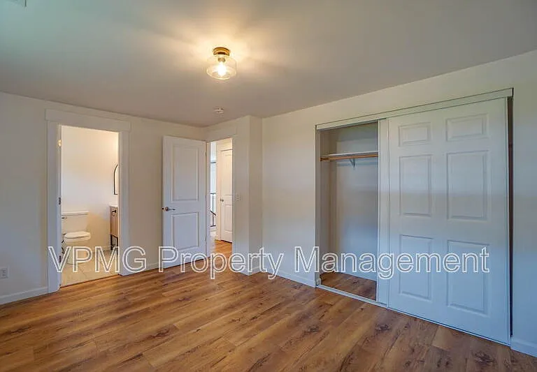 1708 NW 104th St — Photo 22