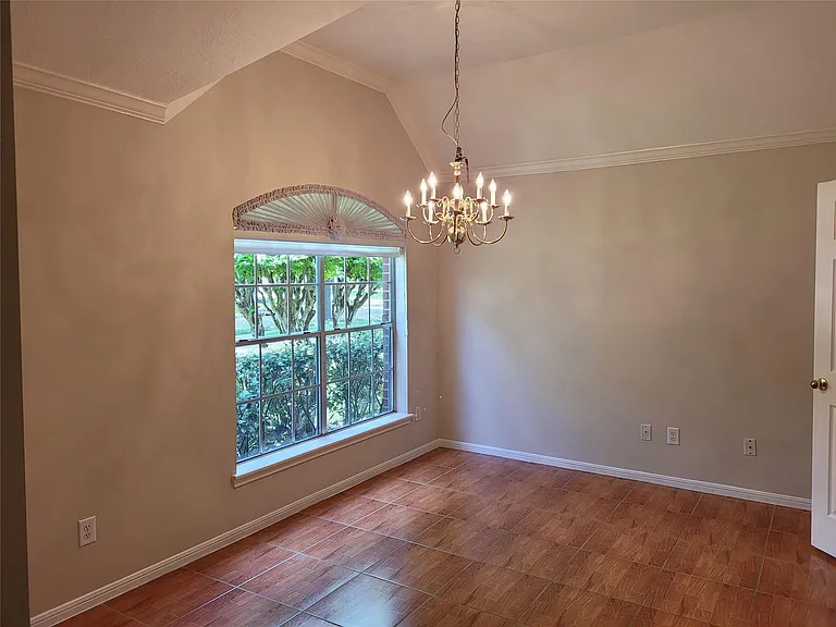 15427 Truslow Point Ln — Photo 5