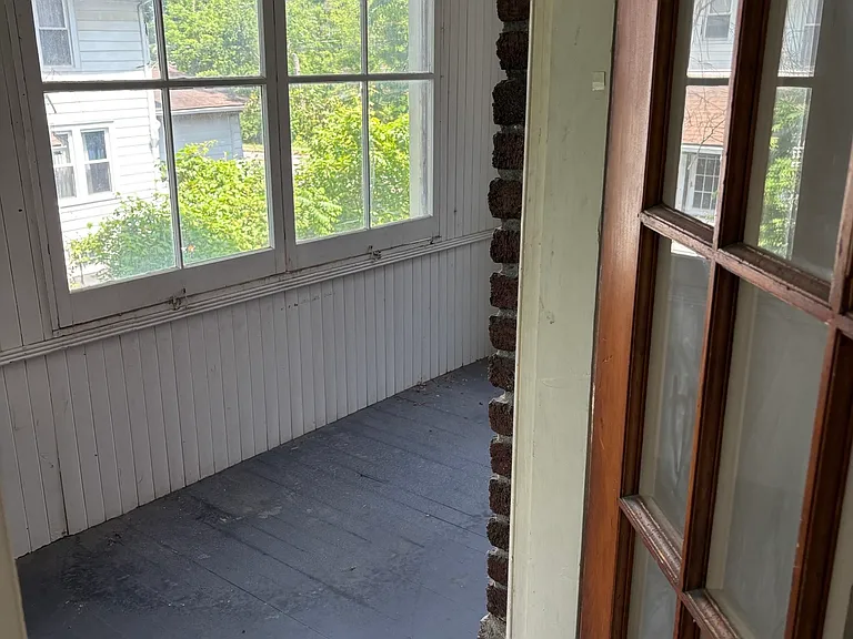 628 Cayuga Dr #4 — Photo 10