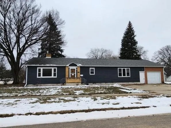 607 Call St, Emmetsburg, IA 50536