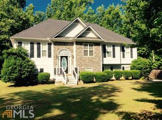 906 Creek Run Pl, Temple, GA 30179