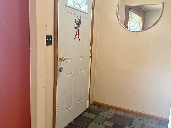4th image of 2742 Rosedale Ave