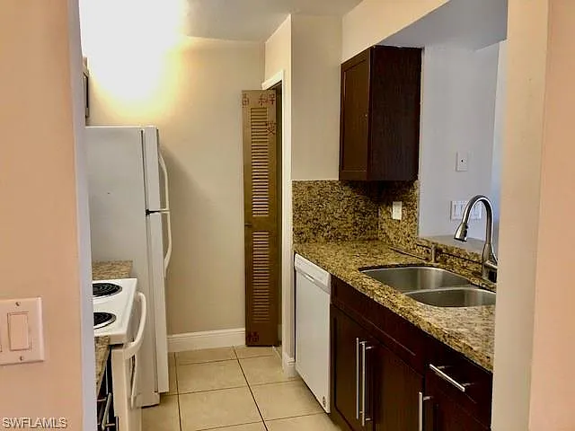 150 Santa Clara Dr #15 — Photo 4