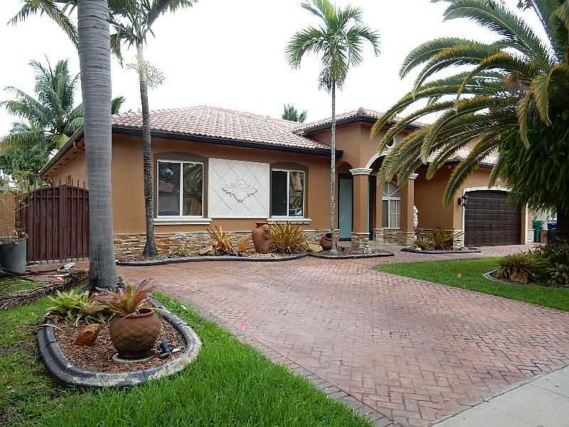 1st image of 16500 NW 77th Pl