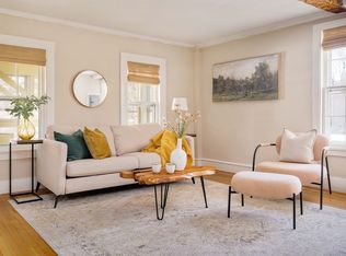 38 Great Rd APT 4, Bedford, MA 01730