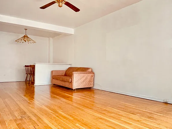 142-05 Roosevelt Avenue image 9 of 14