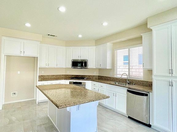 3rd image of 84636 Lago Breeza Dr