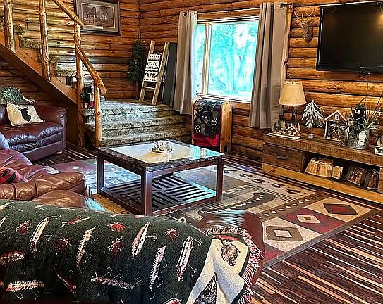 4th image of 2177 W Isabella Rd