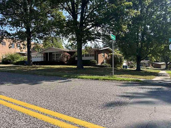 5th image of 2366 Brown Rd