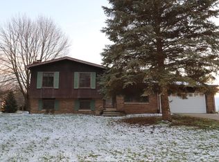 1213 W Taft Rd, Saint Johns, MI 48879