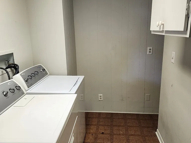 2437 River Rd #1 — Photo 13