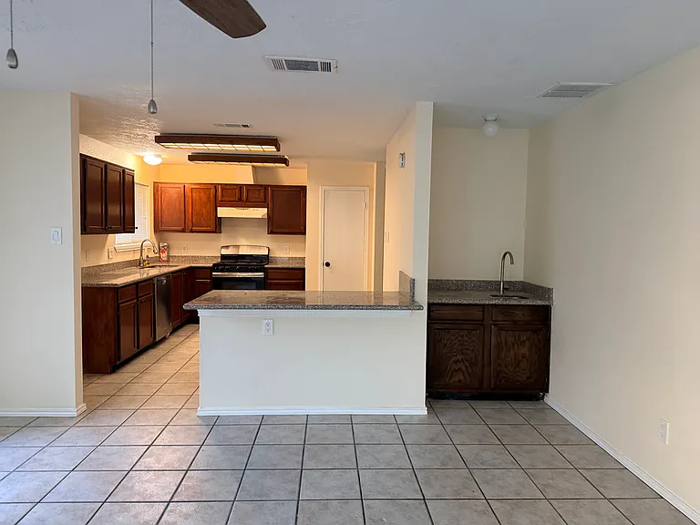 13738 Kensington Pl — Photo 5