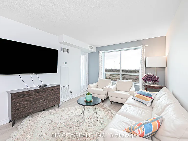 23 Oneida Cres #1206 — Photo 9