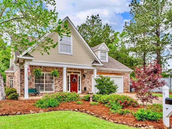 19 Northshore Ct, Hattiesburg, MS 39402