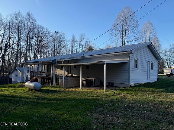 5th image of 3514 Mount Helen Rd