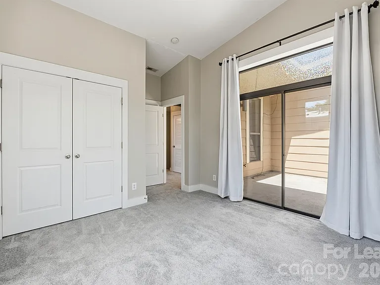 3435 Spencer St — Photo 21