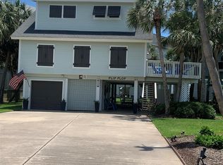 4228 Spoonbill Ln, Galveston, TX 77554