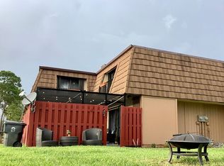 2479 Caroma Ln, West Palm Beach, FL 33415