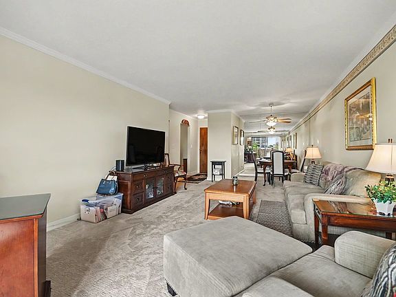 5th image of 950 E Wilmette Rd Unit 408