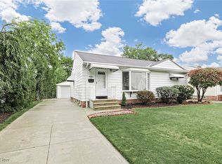 30413 Forest Grove Rd, Willowick, OH 44095