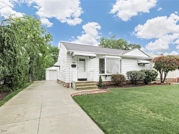 30413 Forest Grove Rd, Willowick, OH 44095