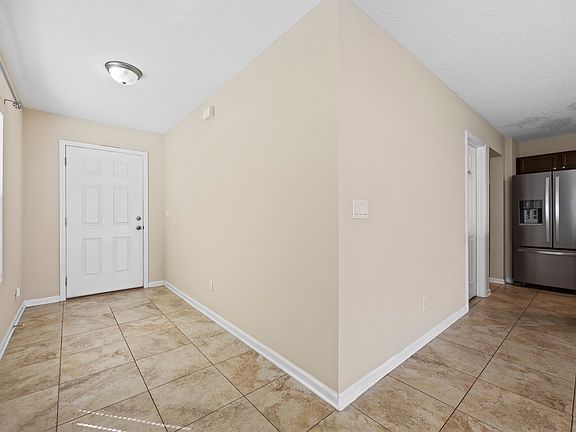 4th image of 2944 Hanging Valley Ln